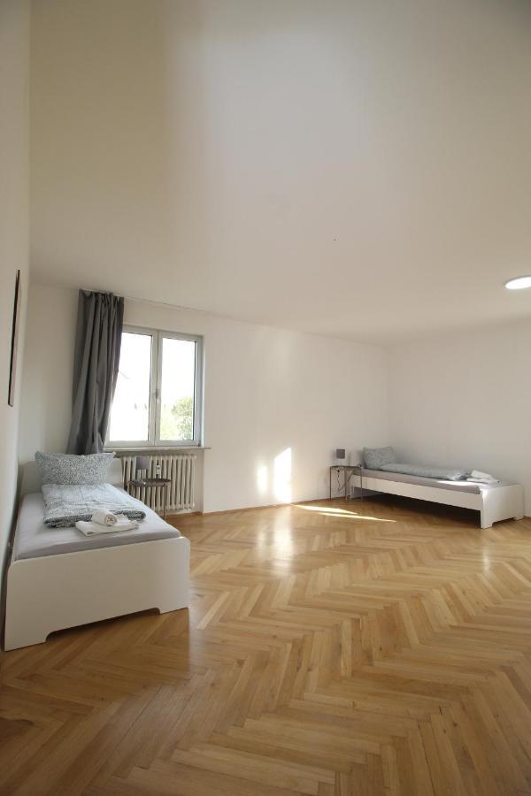 Apartmenthaus - Grosszugige Fur Je 6 Personen Mit Balkon Apartment